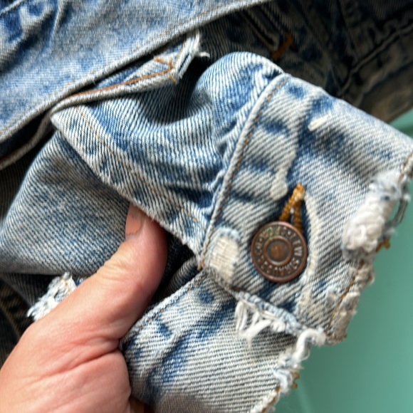 Levi’s 1980’s vintage distressed trucker jacket sz 46 - Picture 15 of 15